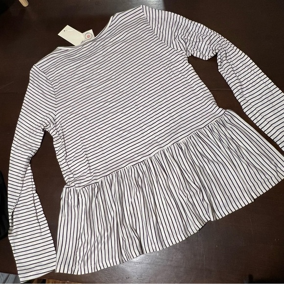 Live in the moment - size small - Striped Peplum Top - NWT - Picture 9 of 9